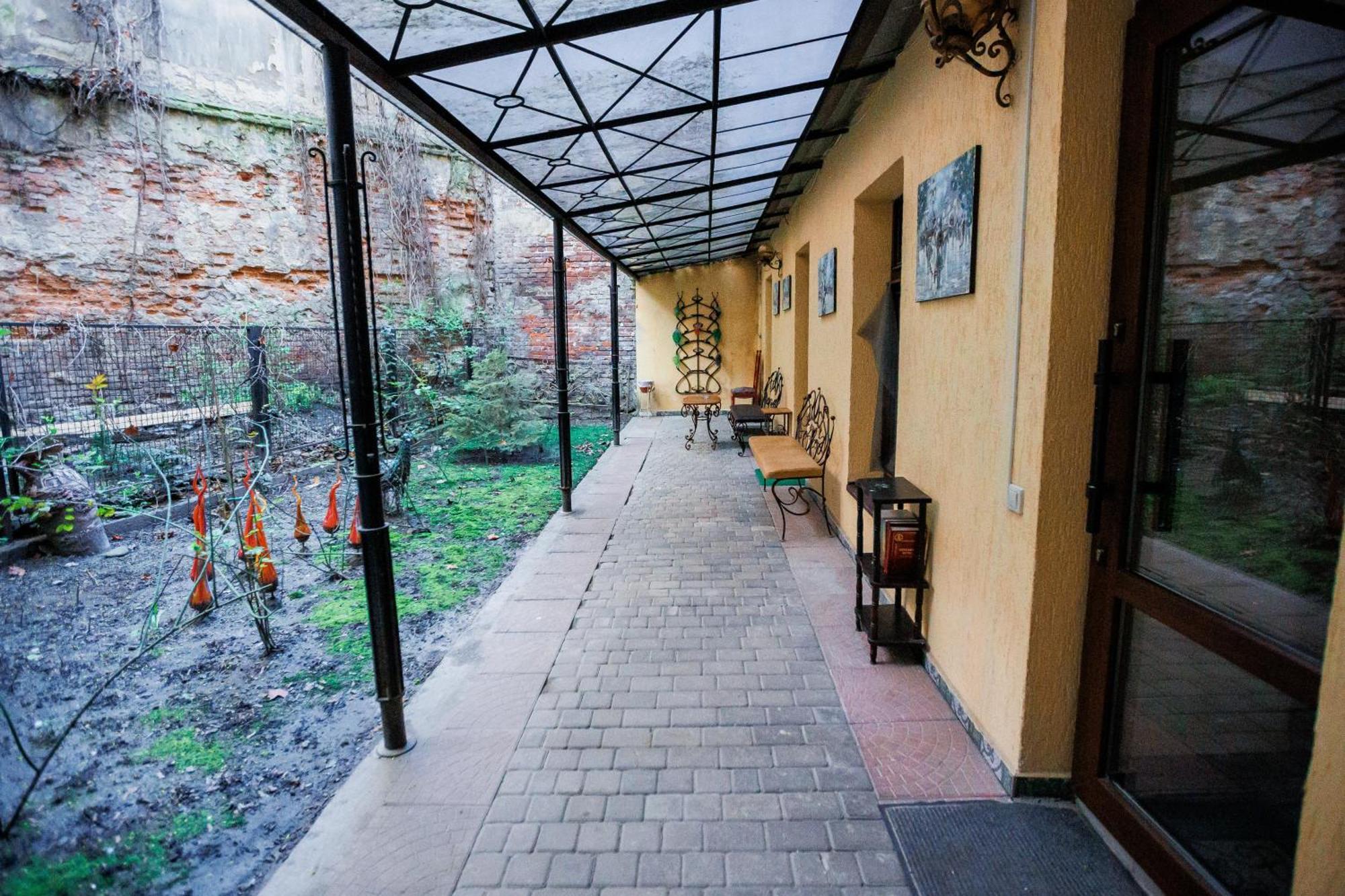 Hotel Staryi Krakiv Lemberg Exterior foto